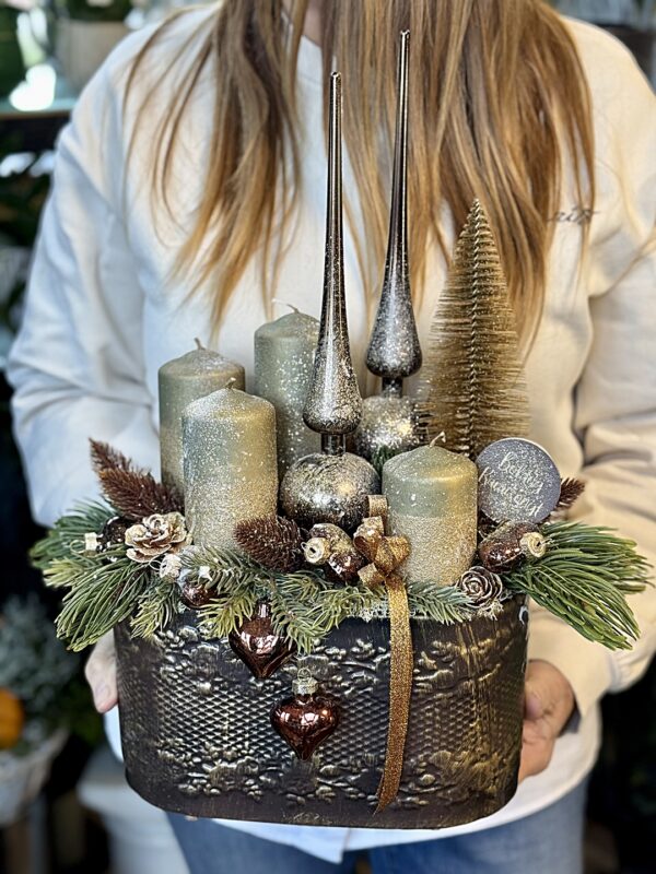 elegans_adventi_asztaldisz