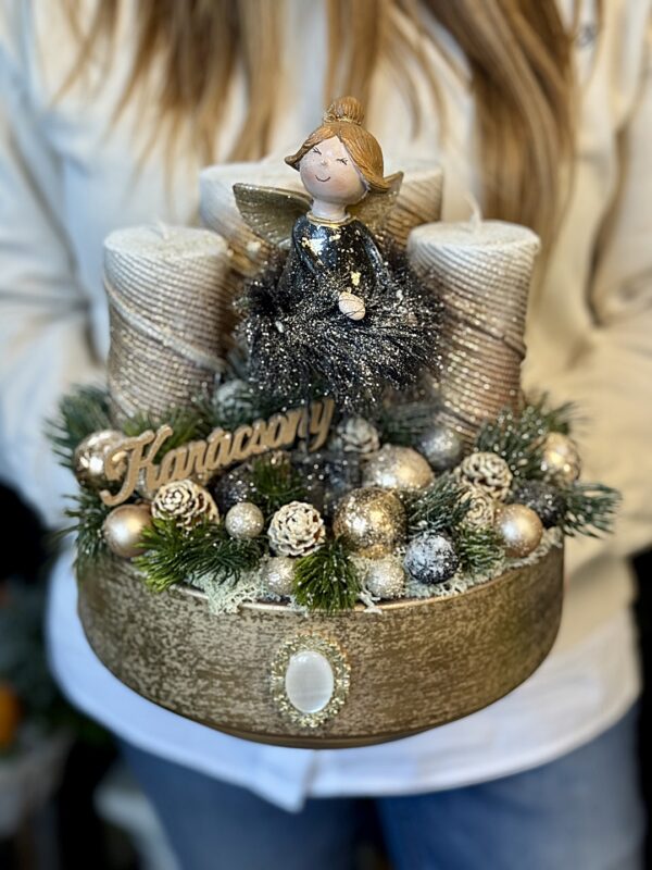 adventi_disz_arany